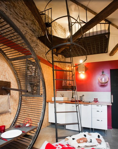 �������-�����