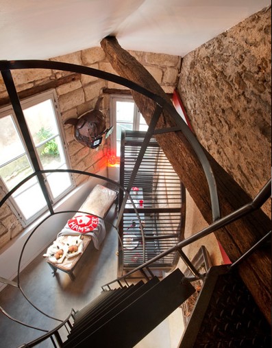 �������-�����