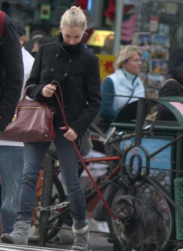 ����� ������ � � ������