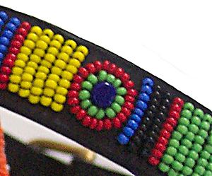 Ошейник и поводок из бисера Ошейник и поводок из бисера