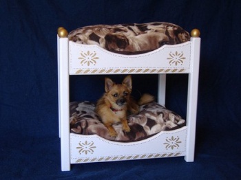 Двухэтажная кровать для собак Двухэтажная кровать для собак